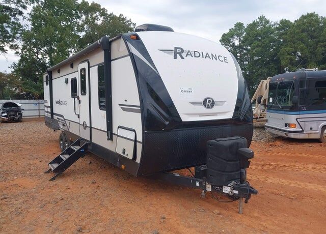 2020 CRUISER RV Radiance