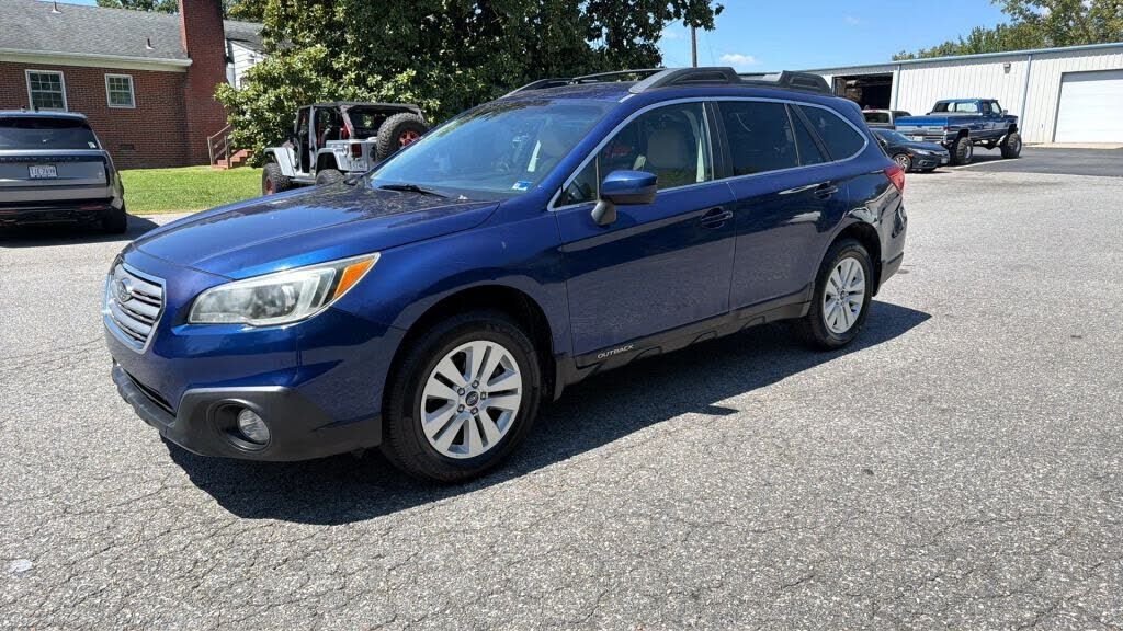 2016 SUBARU Outback