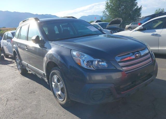 2013 SUBARU Outback