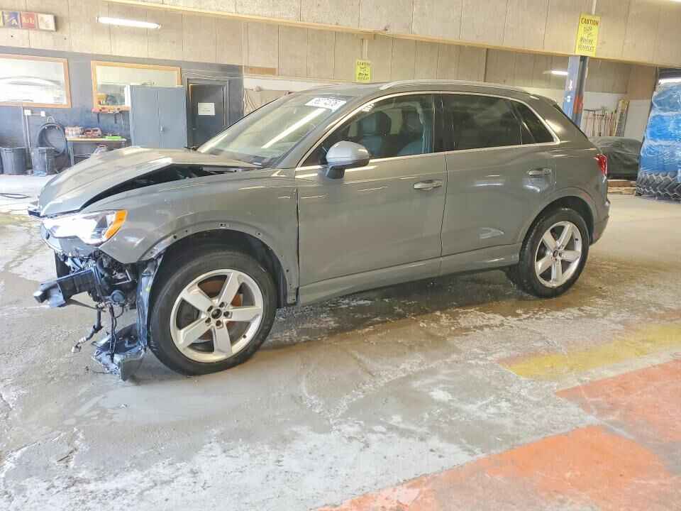 2019 AUDI Q3