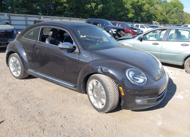 2013 VOLKSWAGEN Beetle