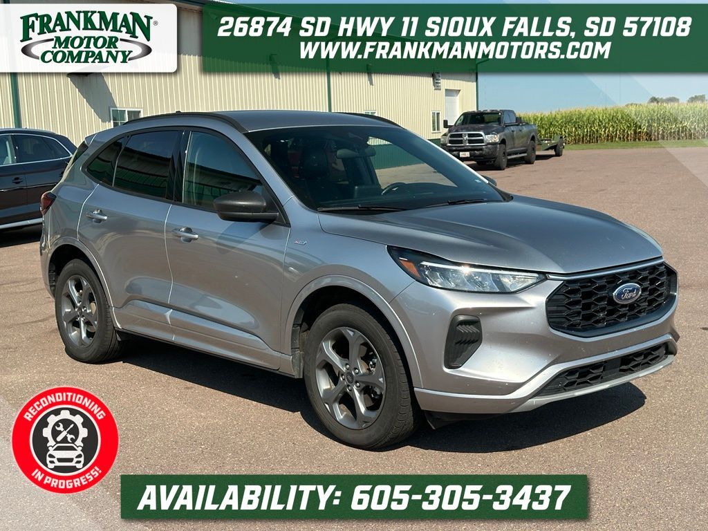 2024 FORD Escape