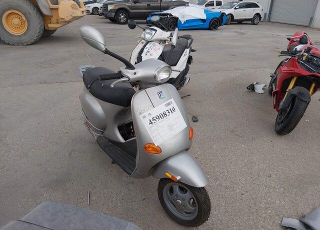 2003 PIAGGIO AND VESPA ET 2