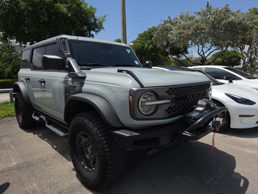 2024 FORD Bronco