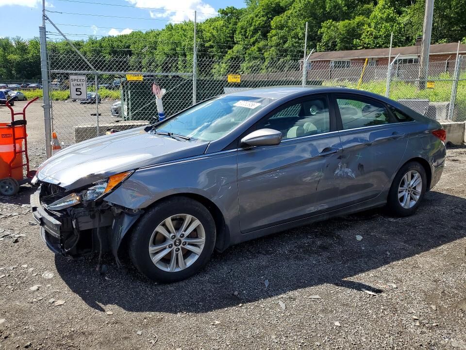 2013 HYUNDAI Sonata