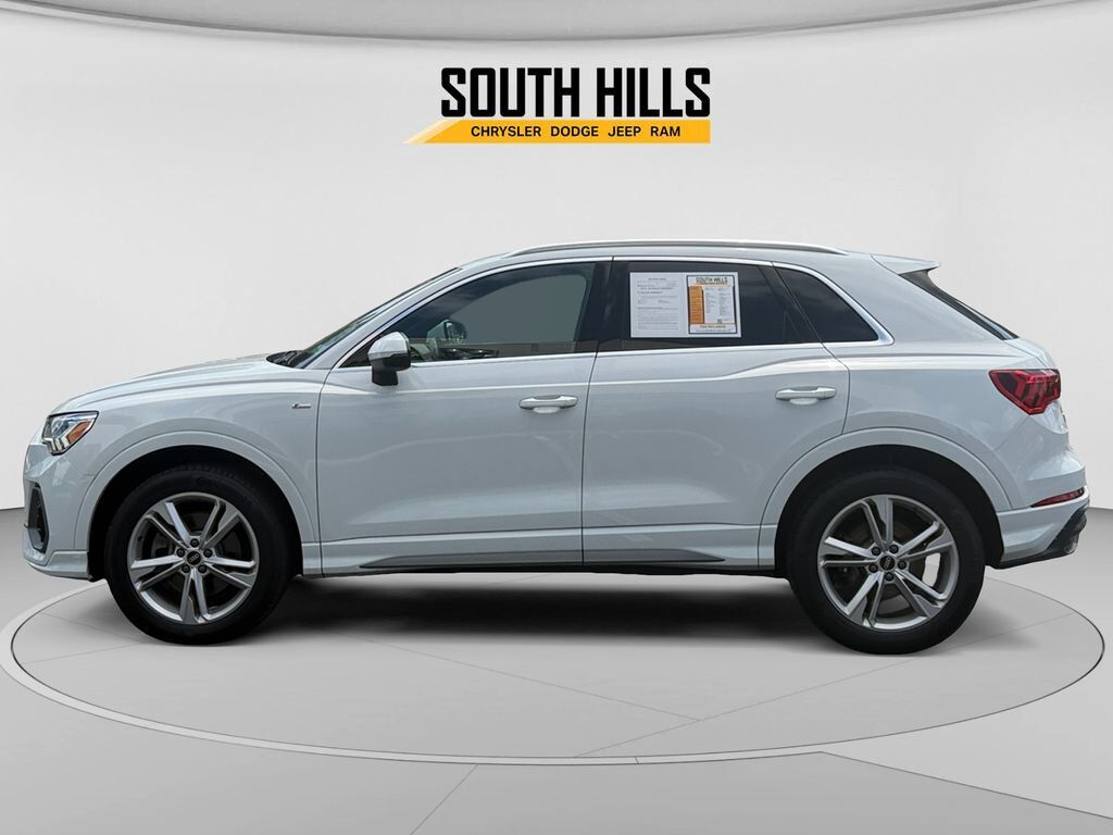 2022 Audi Q3