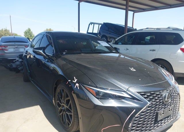 2022 LEXUS IS