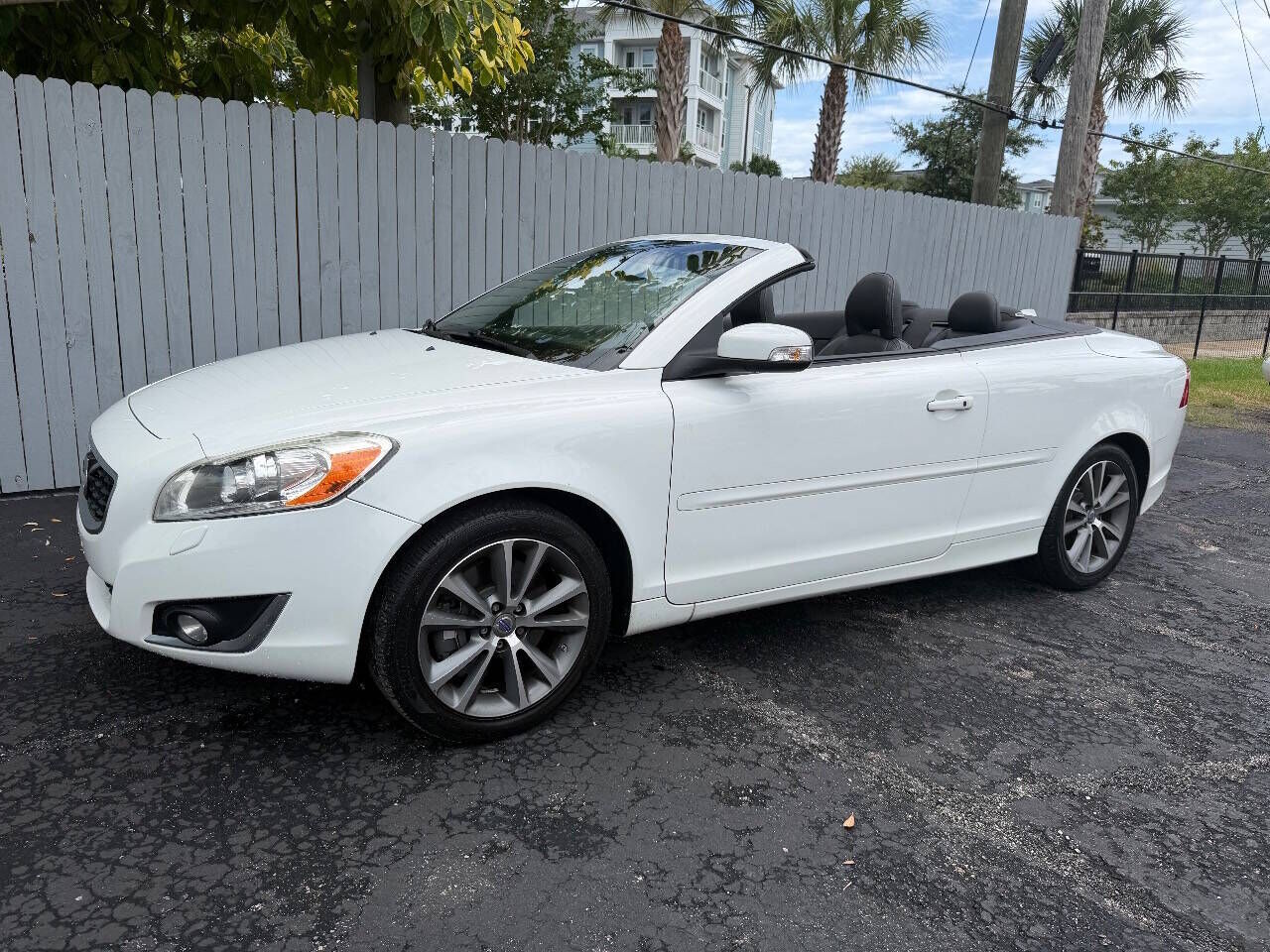 2013 VOLVO C70
