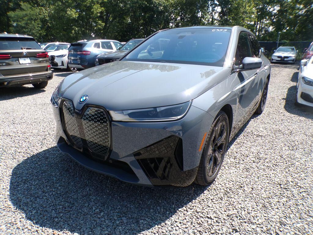 2024 BMW ix