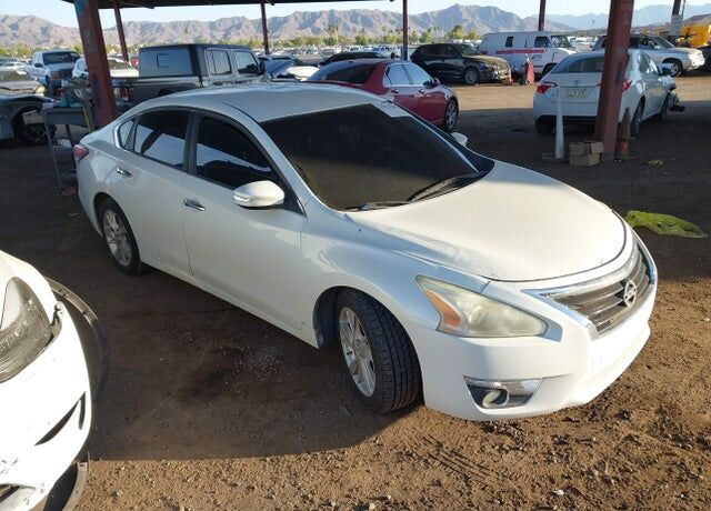 2015 NISSAN Altima