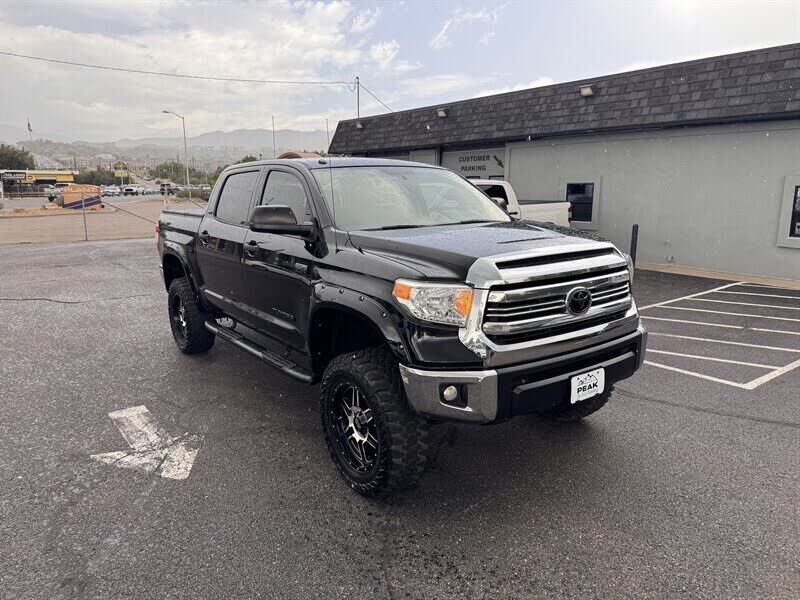 2017 TOYOTA Tundra