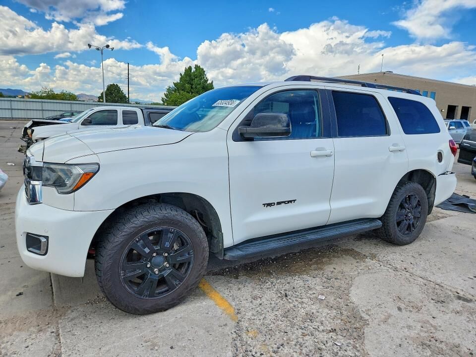2018 TOYOTA Sequoia