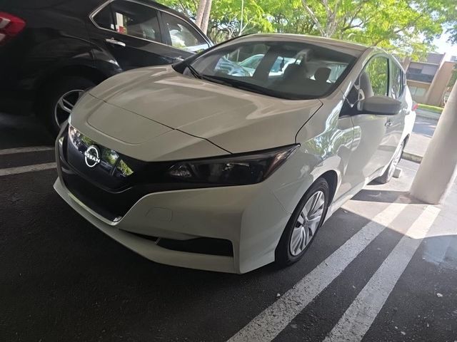 2023 NISSAN Leaf