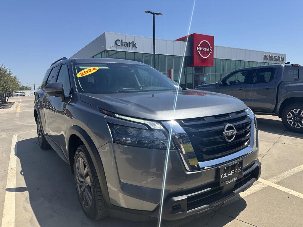 2024 NISSAN Pathfinder