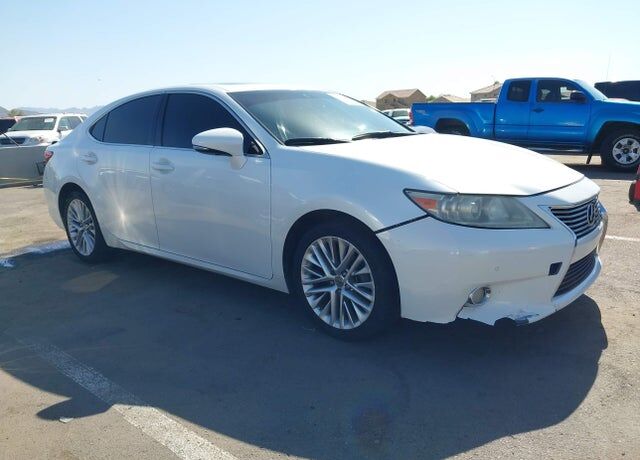 2013 LEXUS ES