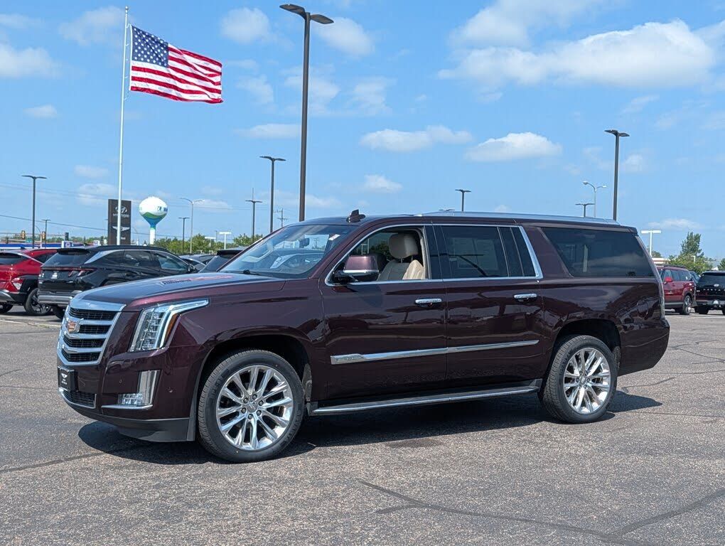 2017 CADILLAC Escalade ESV