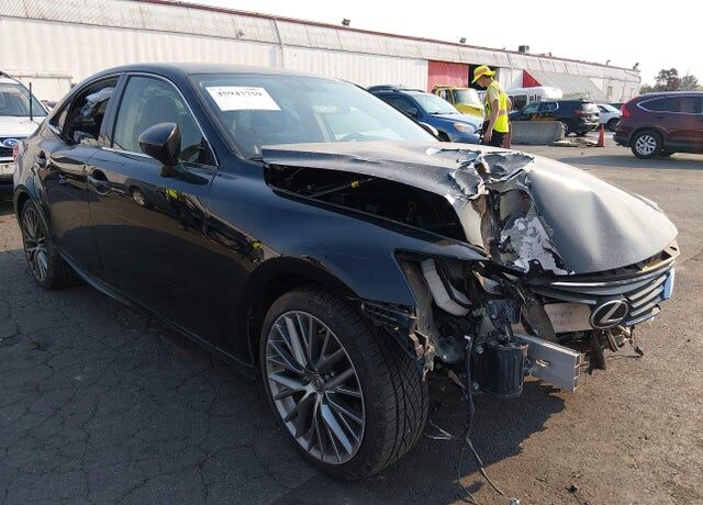 2015 LEXUS IS