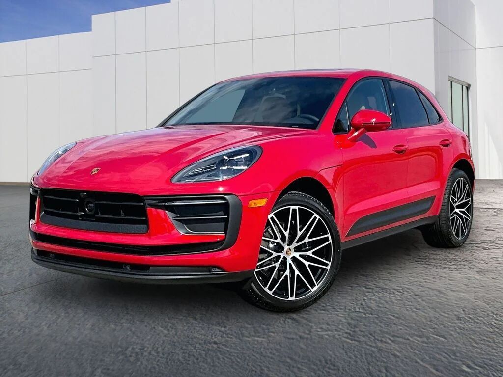 2026 PORSCHE Macan