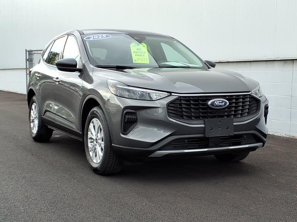 2025 FORD Escape