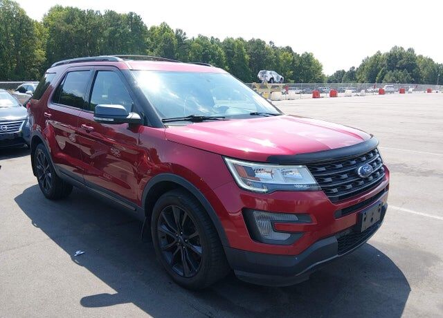 2017 FORD Explorer