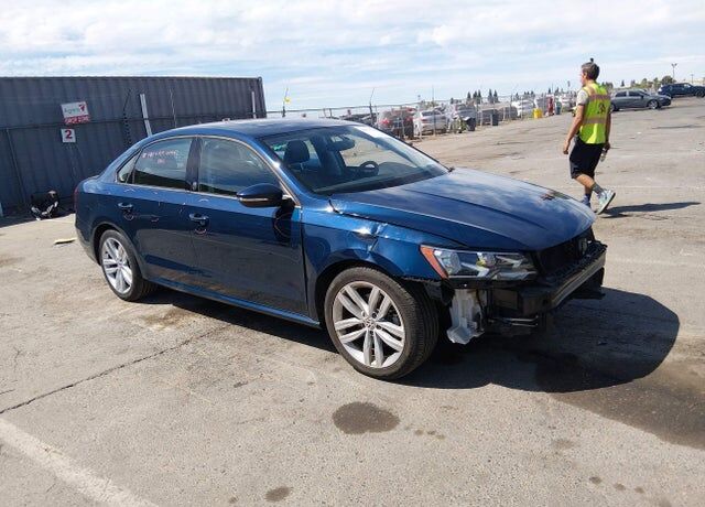 2019 VOLKSWAGEN Passat