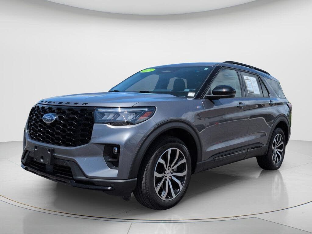 2025 FORD Explorer