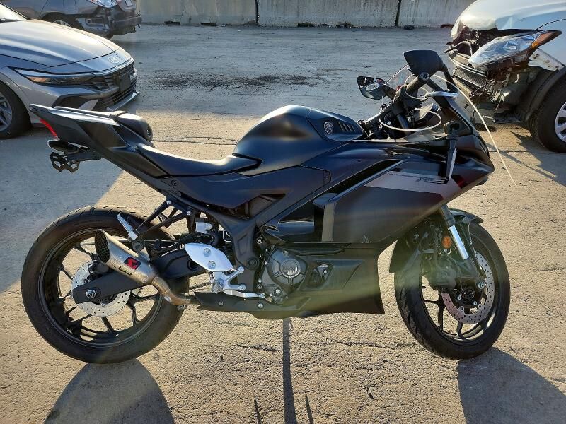 2025 YAMAHA YZF