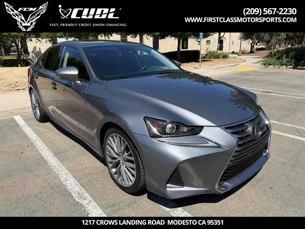 2017 LEXUS IS