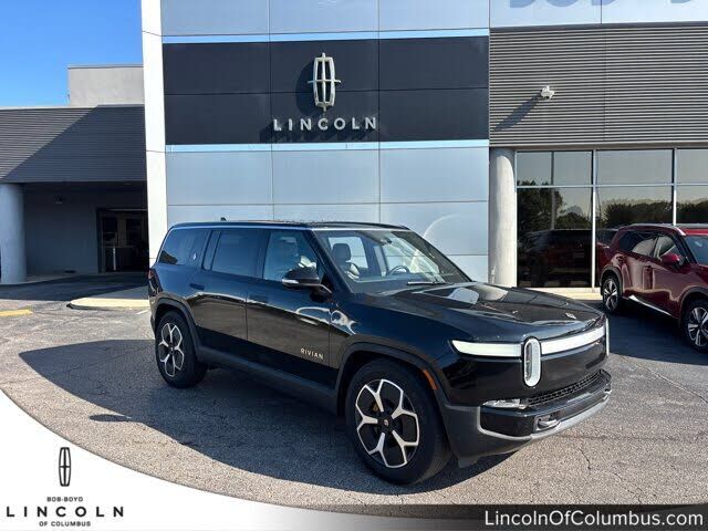 2024 RIVIAN R1S