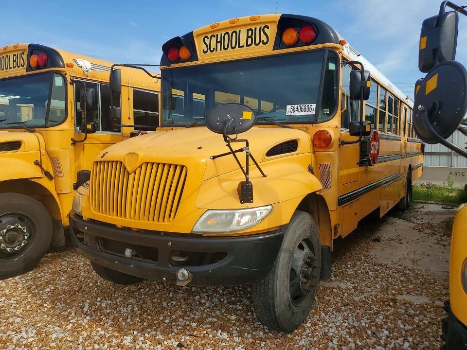 2013 IC BUS PB105