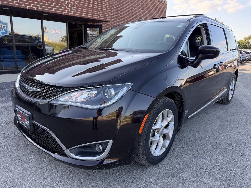 2017 CHRYSLER Pacifica