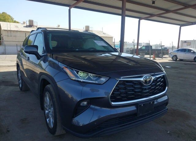 2024 TOYOTA Highlander