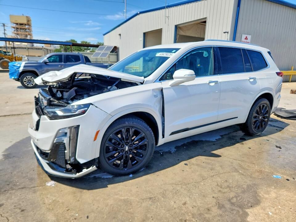 2021 CADILLAC XT6