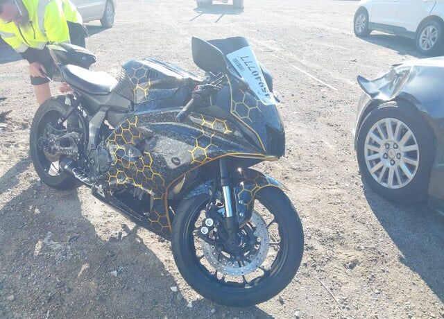 2022 YAMAHA YZF