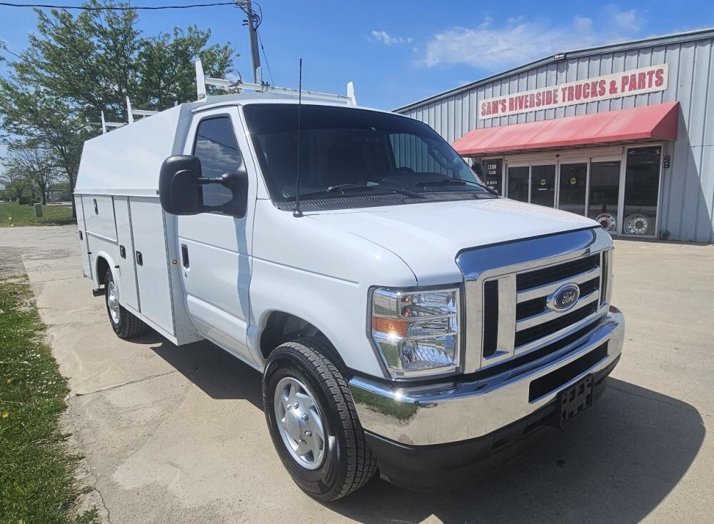 2024 FORD E-350