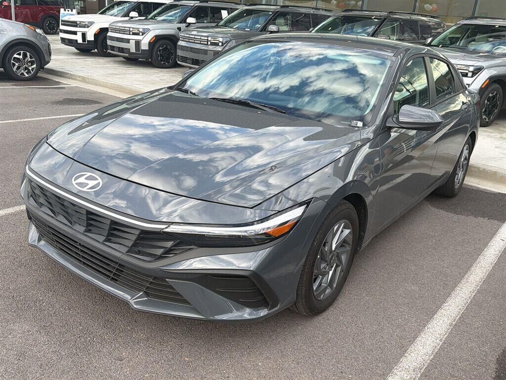 2026 HYUNDAI Elantra