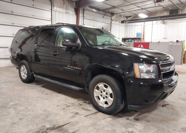 2013 CHEVROLET Suburban