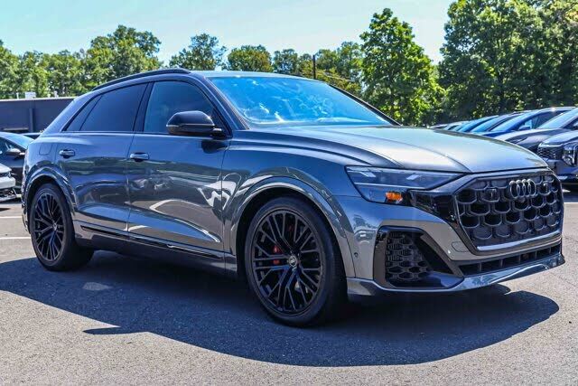 2024 AUDI SQ8
