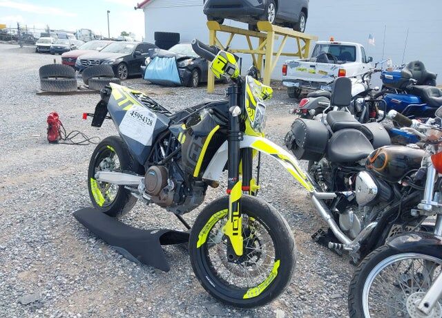 2024 HUSQVARNA 701 Supermoto