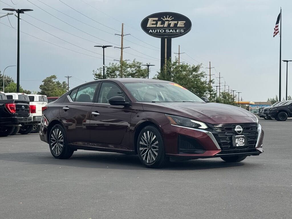 2024 NISSAN Altima