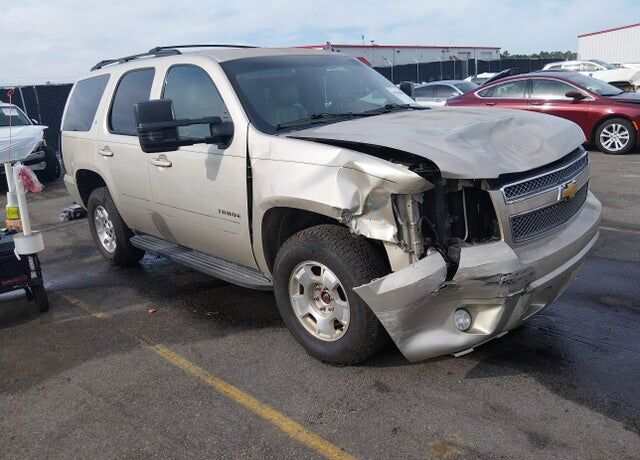 2013 CHEVROLET Tahoe