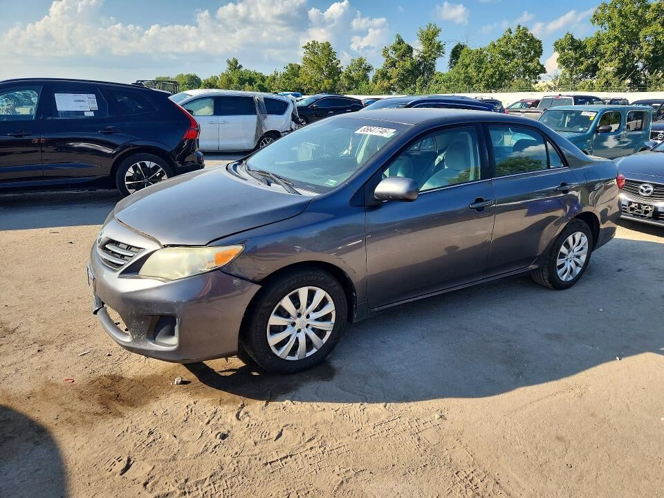 2013 TOYOTA Corolla