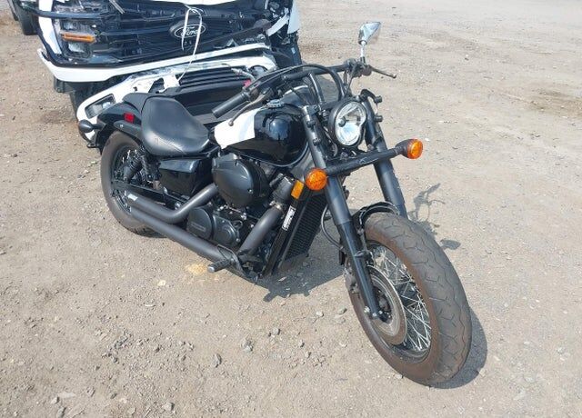 2015 HONDA VT750