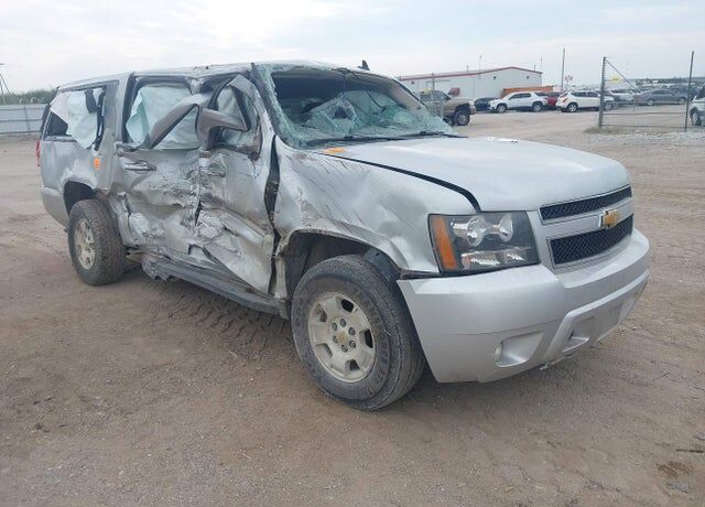 2012 CHEVROLET Suburban