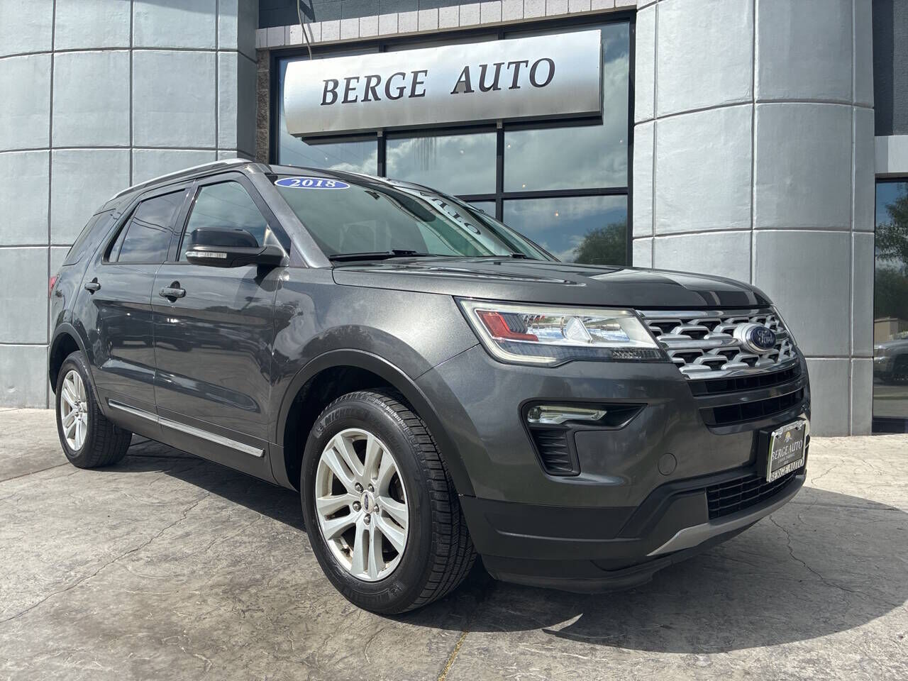 2018 FORD Explorer