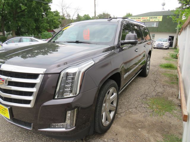 2018 CADILLAC Escalade ESV