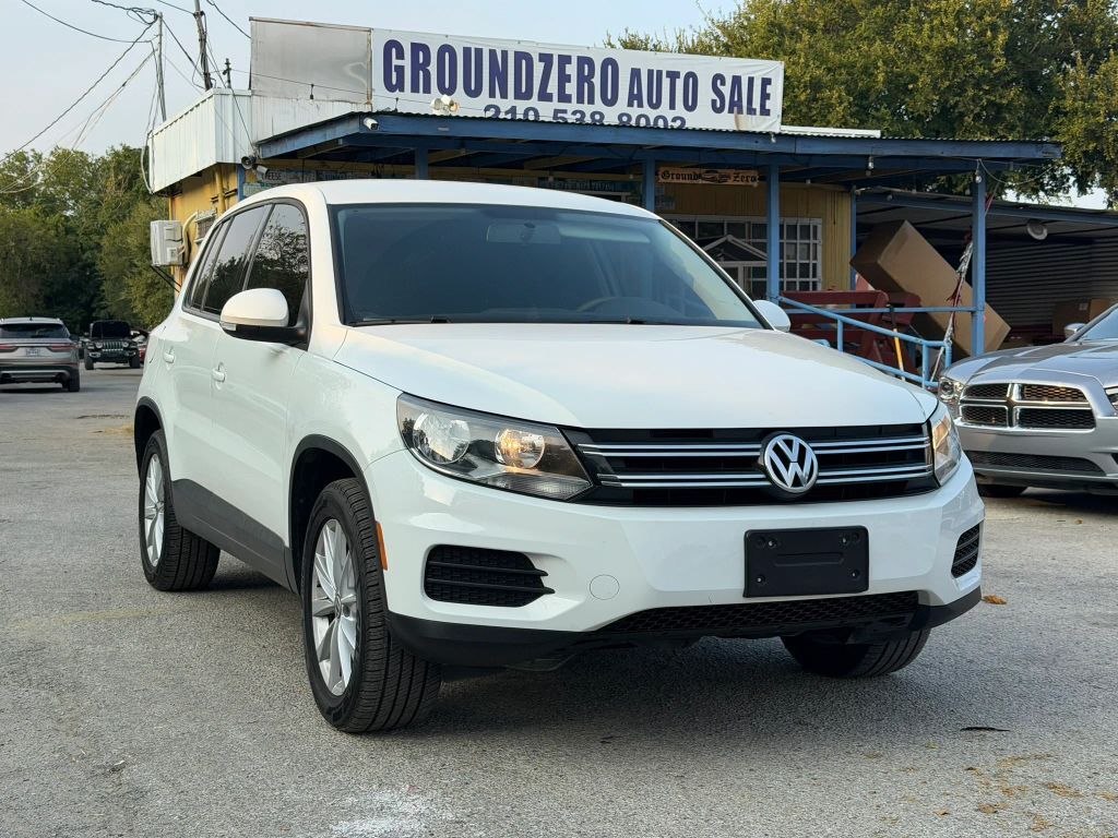 2017 VOLKSWAGEN Tiguan