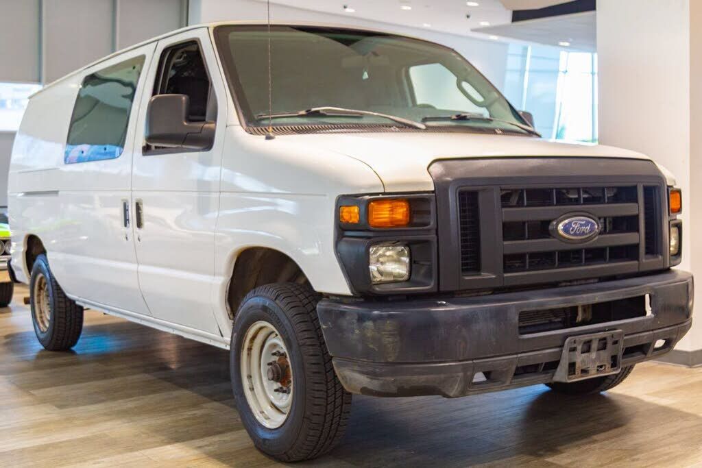 2011 FORD E-150