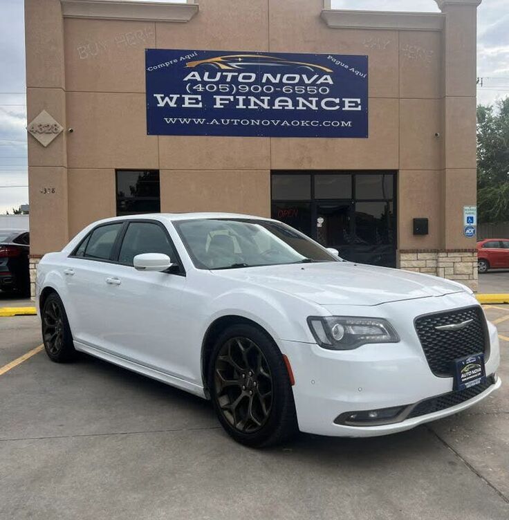 2017 CHRYSLER 300