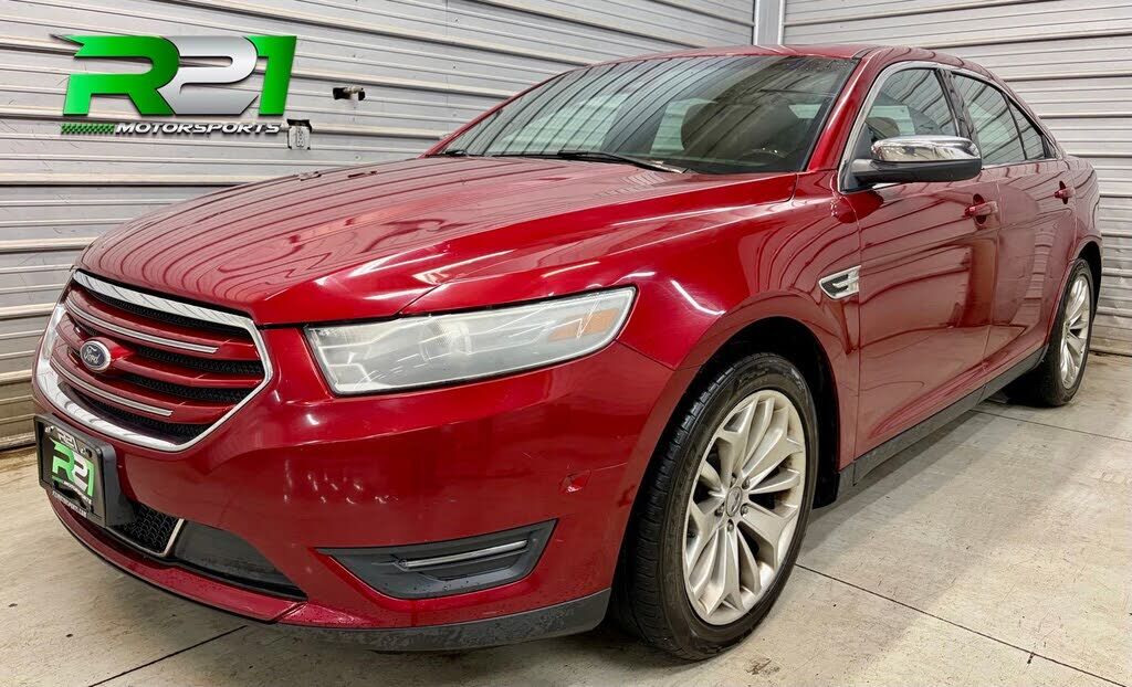 2013 FORD Taurus